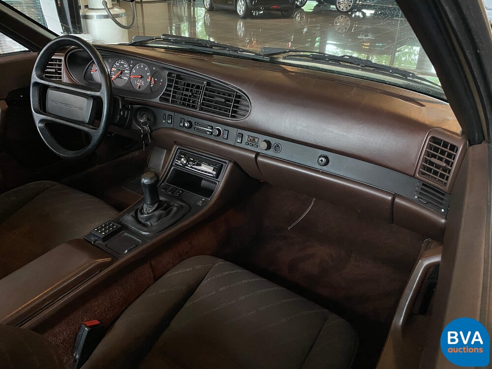 Porsche 944 2.5 Coupé 163 PS 1985, LZ-BX-82.