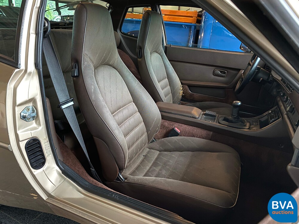 Porsche 944 2.5 Coupé 163 PS 1985, LZ-BX-82.