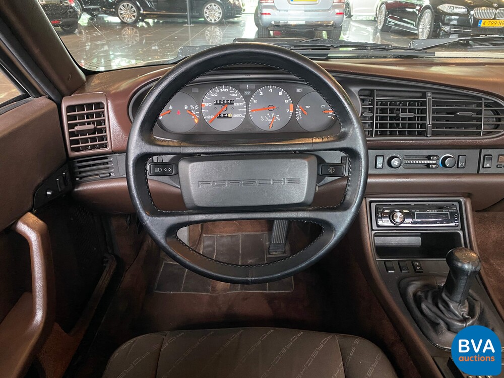 Porsche 944 2.5 Coupé 163 PS 1985, LZ-BX-82.