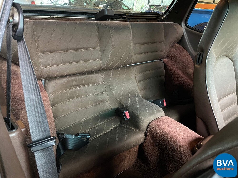Porsche 944 2.5 Coupé 163 PS 1985, LZ-BX-82.