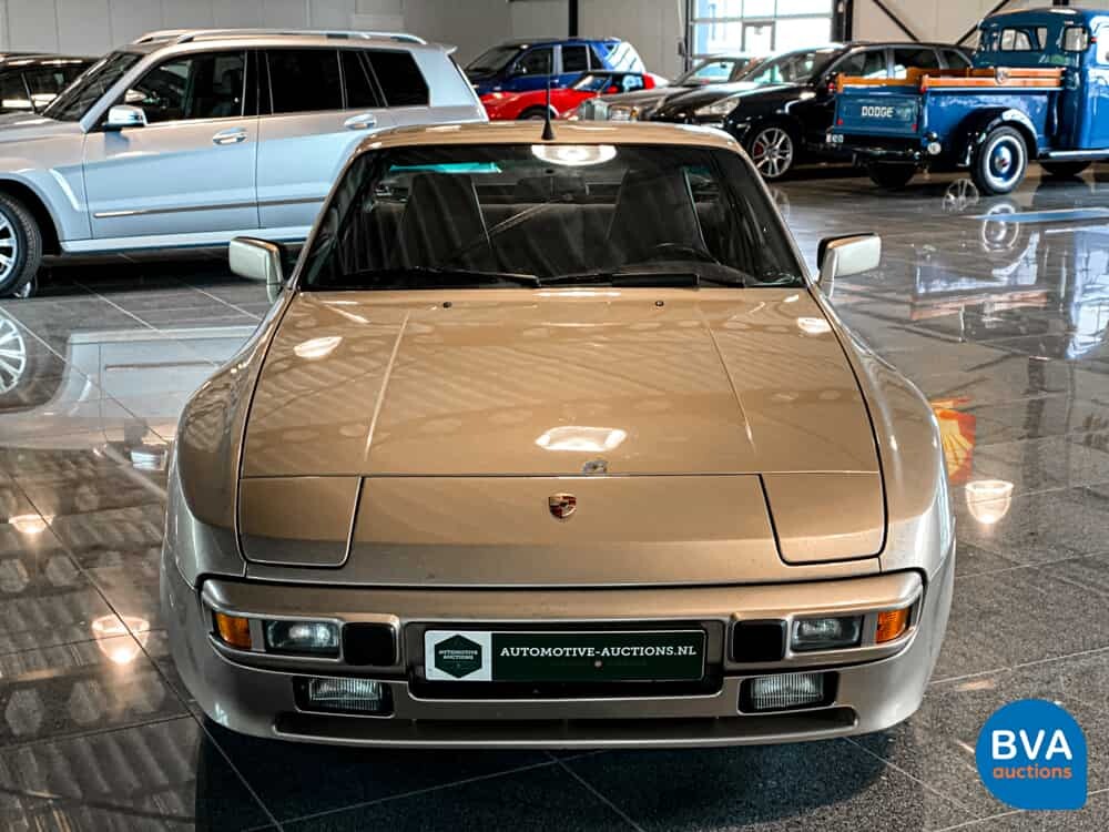 Porsche 944 2.5 Coupé 163 PS 1985, LZ-BX-82.