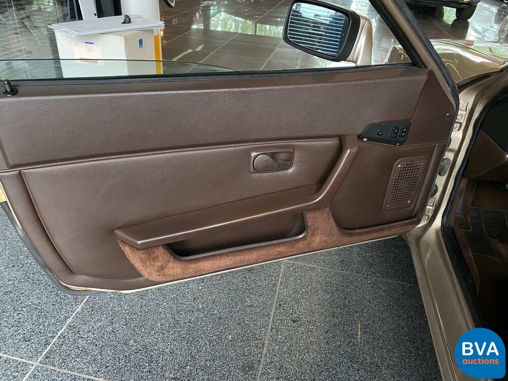 Porsche 944 2.5 Coupé 163 PS 1985, LZ-BX-82.