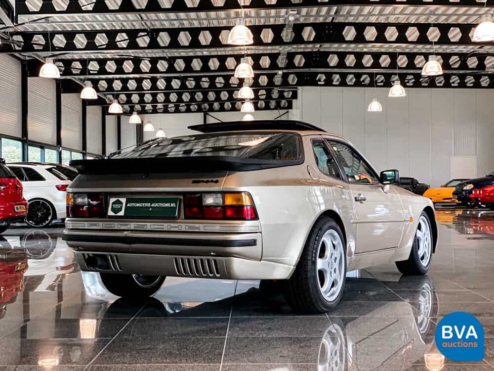 Porsche 944 2.5 Coupé 163 PS 1985, LZ-BX-82.