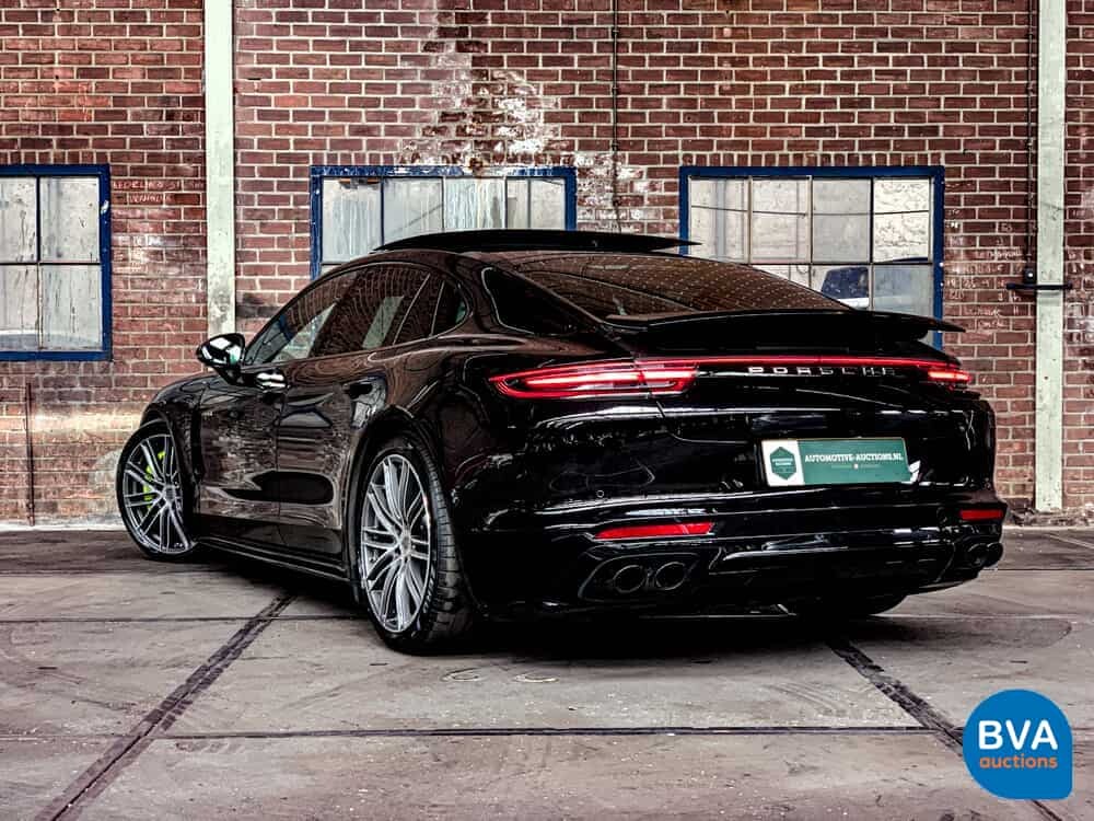 Porsche Panamera2.9 V6 Bi-Turbo Plug-In Hybrid PDK 462pk Sport-Chrono 2018.