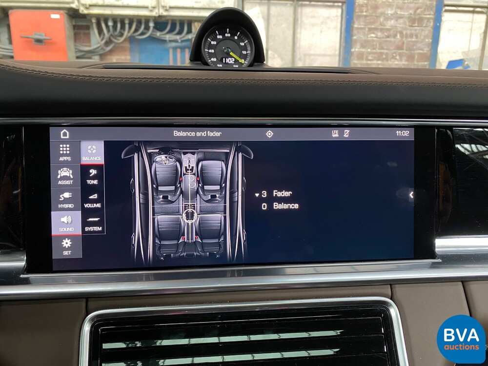 Porsche Panamera2.9 V6 Bi-Turbo Plug-In Hybrid PDK 462pk Sport-Chrono 2018.