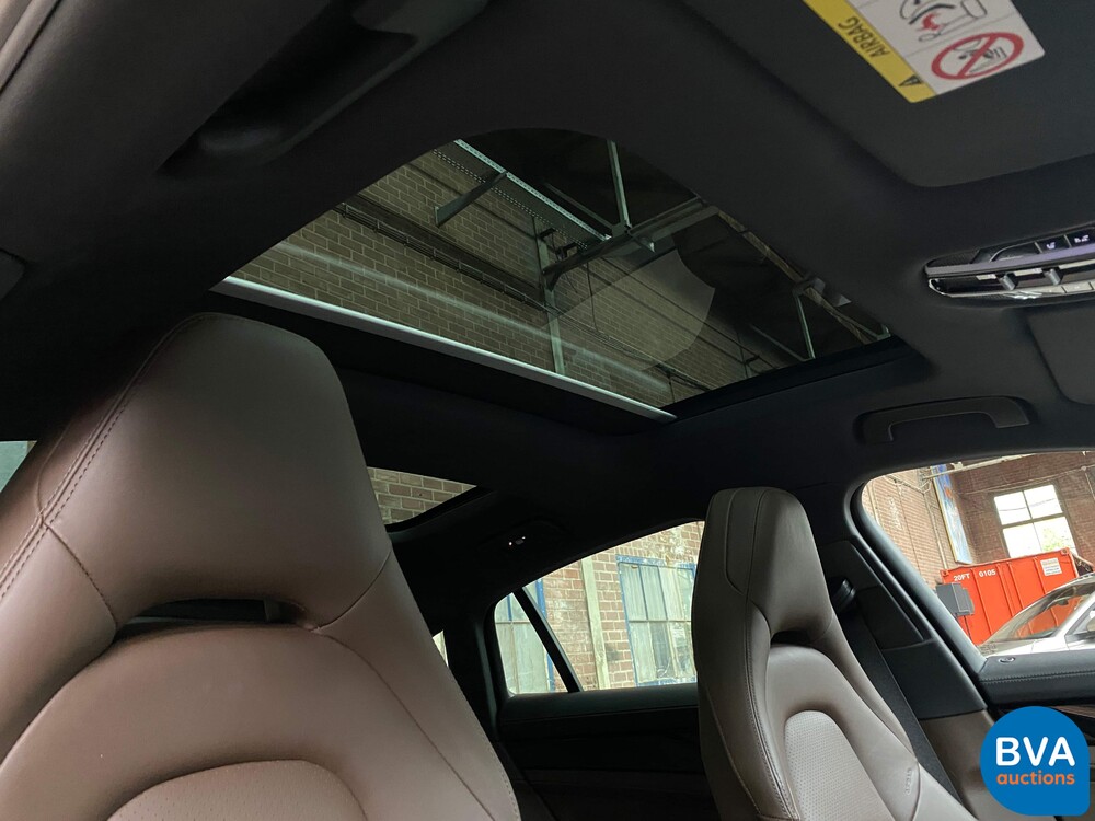 Porsche Panamera2.9 V6 Bi-Turbo Plug-In Hybrid PDK 462pk Sport-Chrono 2018.
