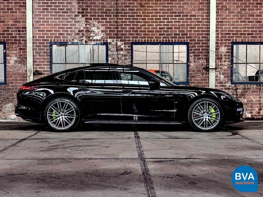 Porsche Panamera2.9 V6 Bi-Turbo Plug-In Hybrid PDK 462pk Sport-Chrono 2018.