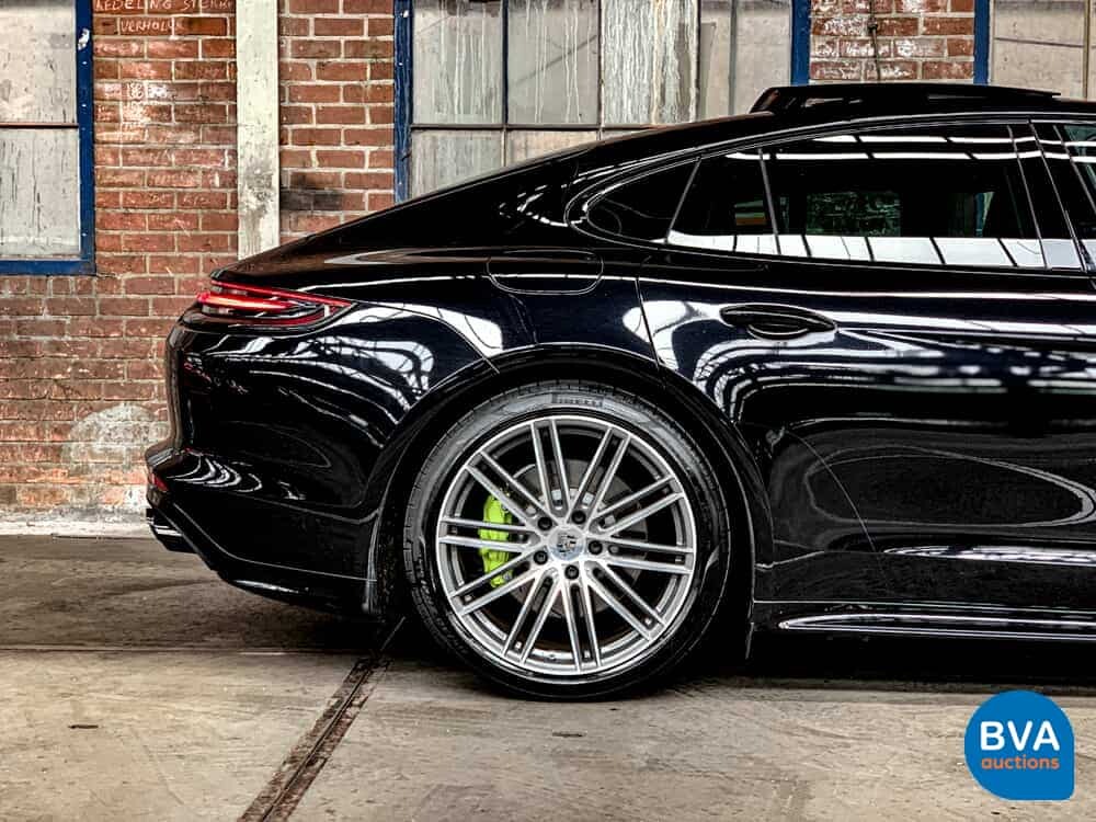 Porsche Panamera2.9 V6 Bi-Turbo Plug-In Hybrid PDK 462pk Sport-Chrono 2018.