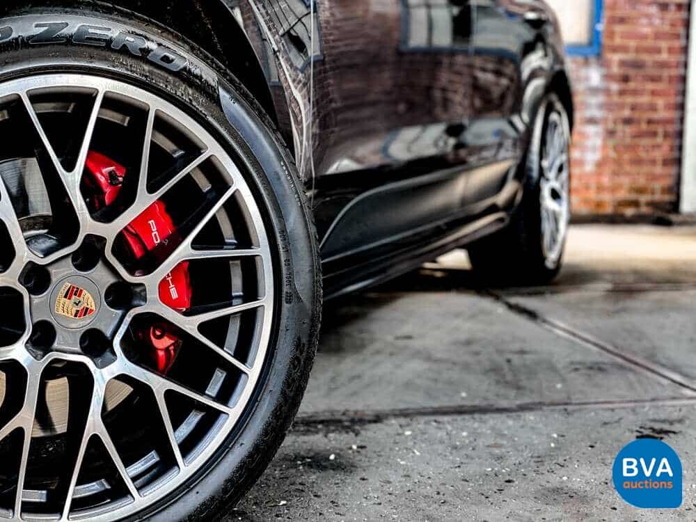 Porsche Macan GTS V6 Bi-Turbo 360hp 2016 Facelift, L-748-DB.