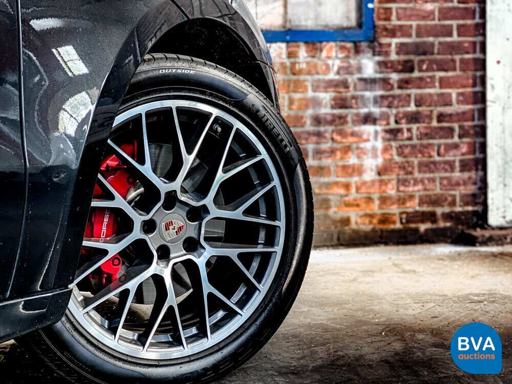 Porsche Macan GTS V6 Bi-Turbo 360hp 2016 Facelift, L-748-DB.