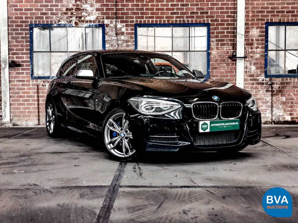 BMW M135i M-Sport 320pk M-Performance Schaltgetriebe 1-Serie 2012, NL Zulassung.