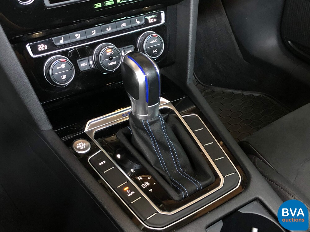 Volkswagen Passat Variant GTE 1.4 TSI 156pk 2016 -Original NL-, KN-074-R.