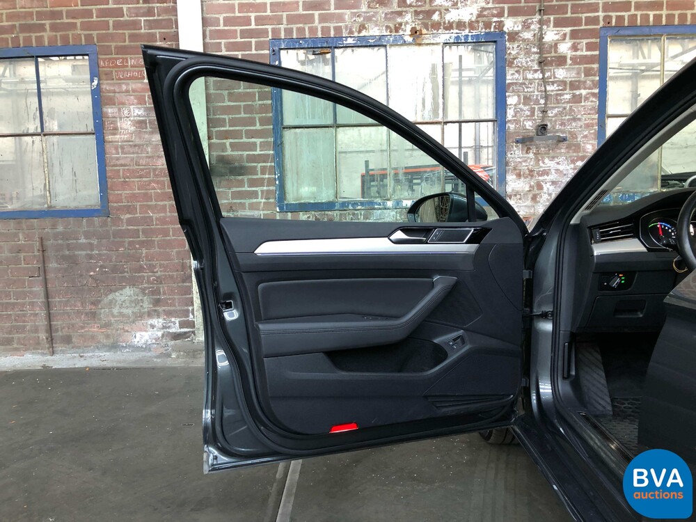 Volkswagen Passat Variant GTE 1.4 TSI 156pk 2016 -Original NL-, KN-074-R.