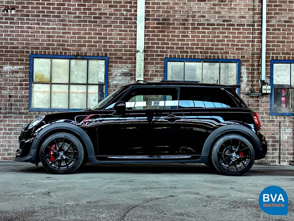 Mini-Cooper 2.0 John Cooper Works (JCW) Chile 231 PS 2016 F56, G-661-FG.