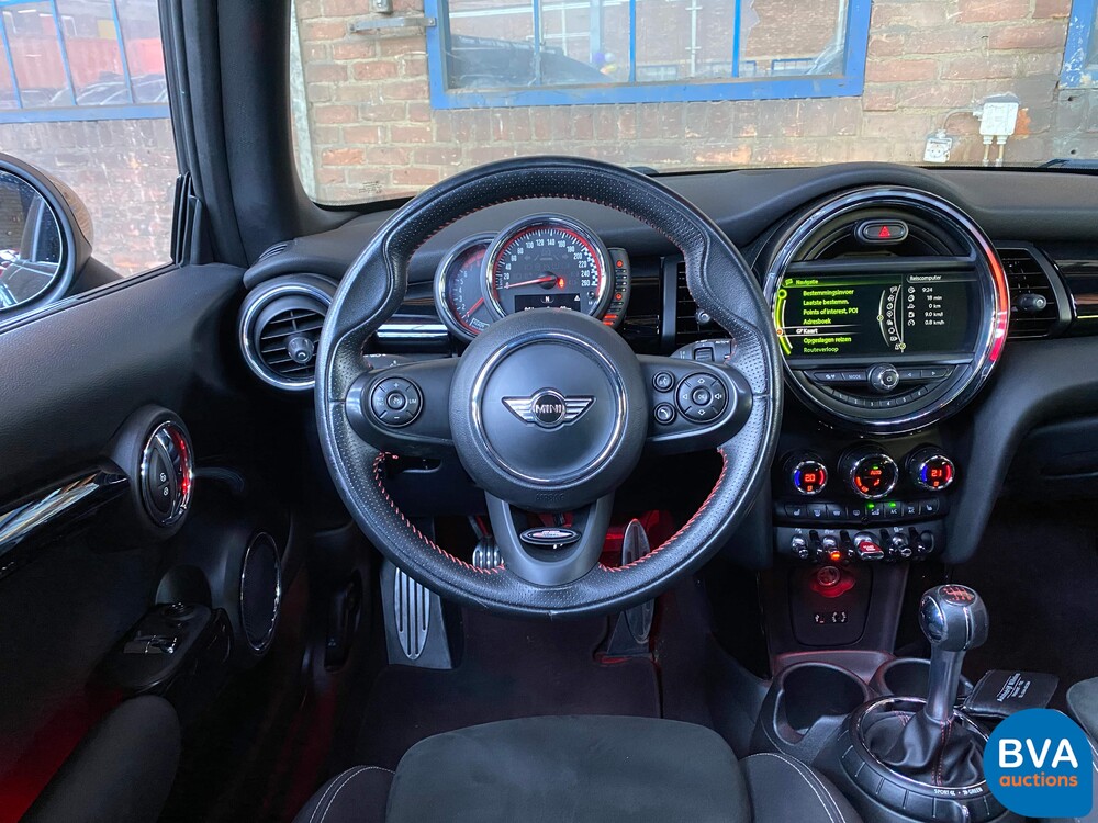 Mini-Cooper 2.0 John Cooper Works (JCW) Chile 231 PS 2016 F56, G-661-FG.