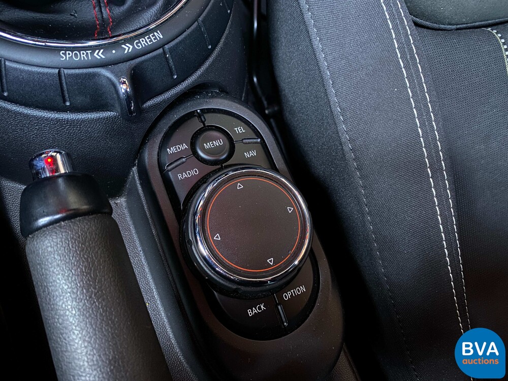 Mini-Cooper 2.0 John Cooper Works (JCW) Chile 231 PS 2016 F56, G-661-FG.