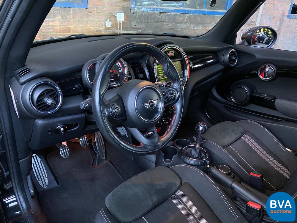 Mini-Cooper 2.0 John Cooper Works (JCW) Chile 231 PS 2016 F56, G-661-FG.