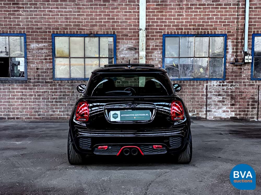 Mini-Cooper 2.0 John Cooper Works (JCW) Chile 231 PS 2016 F56, G-661-FG.