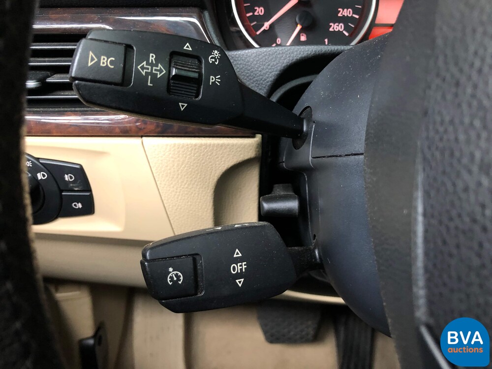 BMW 325i Limousine 3er 218pk 2005 -Youngtimer-, H-054-ZB.