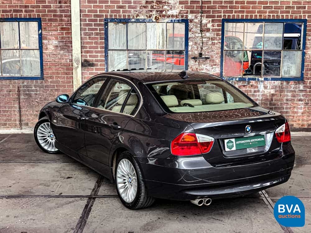 BMW 325i Limousine 3er 218pk 2005 -Youngtimer-, H-054-ZB.