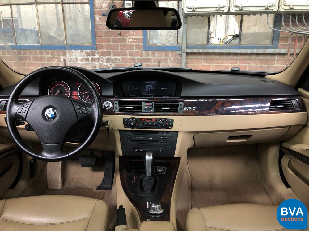 BMW 325i Limousine 3er 218pk 2005 -Youngtimer-, H-054-ZB.