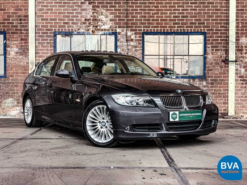 BMW 325i Limousine 3er 218pk 2005 -Youngtimer-, H-054-ZB.