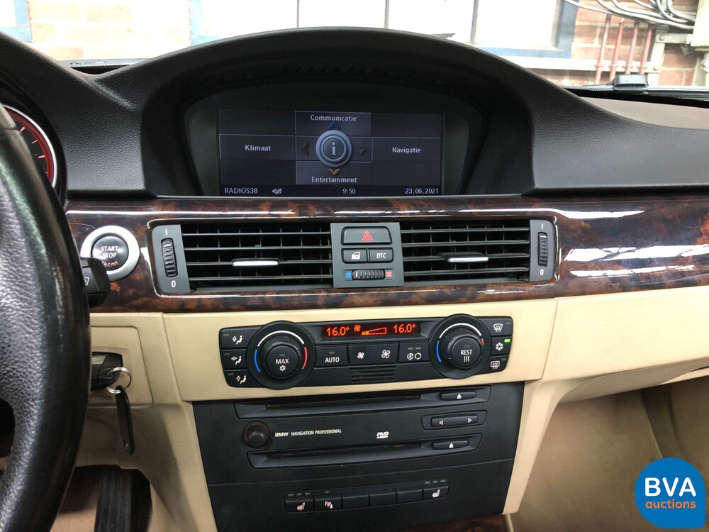 BMW 325i Limousine 3er 218pk 2005 -Youngtimer-, H-054-ZB.