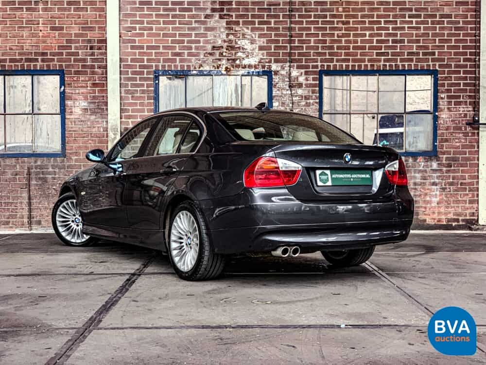 BMW 325i Limousine 3er 218pk 2005 -Youngtimer-, H-054-ZB.