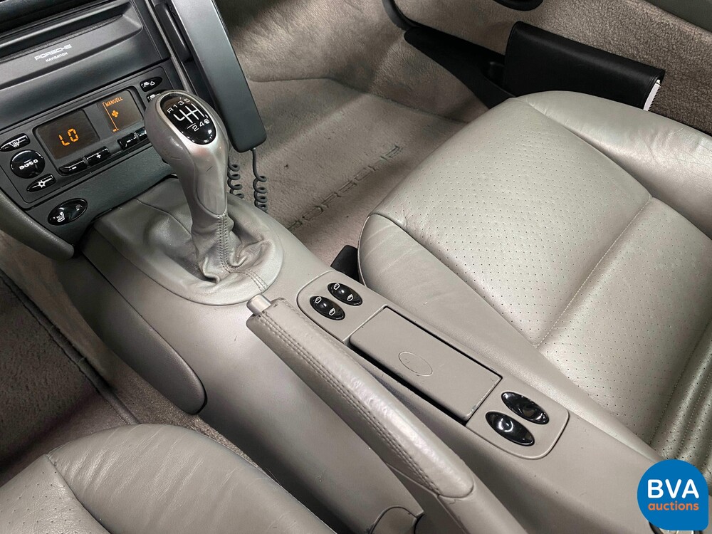 Porsche 911 Carrera3.4 Coupe 301pk 996 2001, 70-SZ-PB.