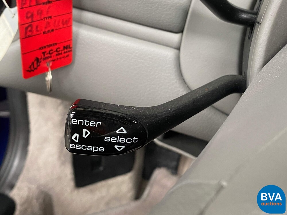 Porsche 911 Carrera3.4 Coupe 301pk 996 2001, 70-SZ-PB.