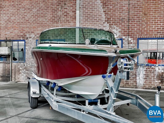 Quicksilver Classic 20 Mercruiser MPI 235hp (RIVA BOESCH Shape) Speedboat Trailer 2021.