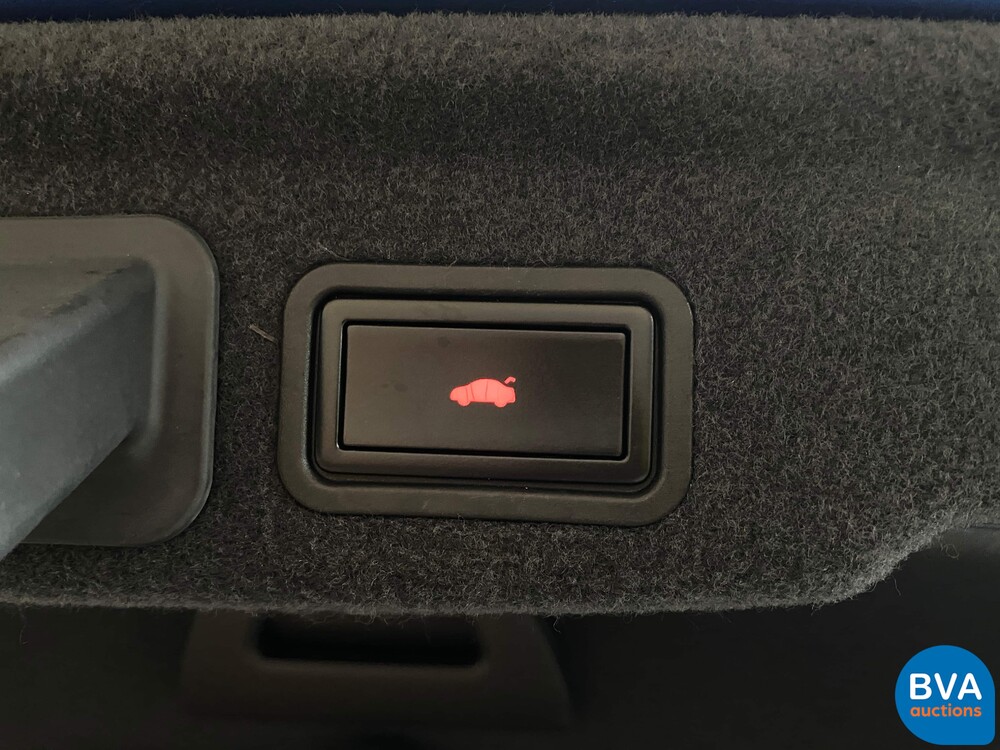 Audi A8 L W12 Quattro Pro Line + 6.3 W12 500 PS 2012.