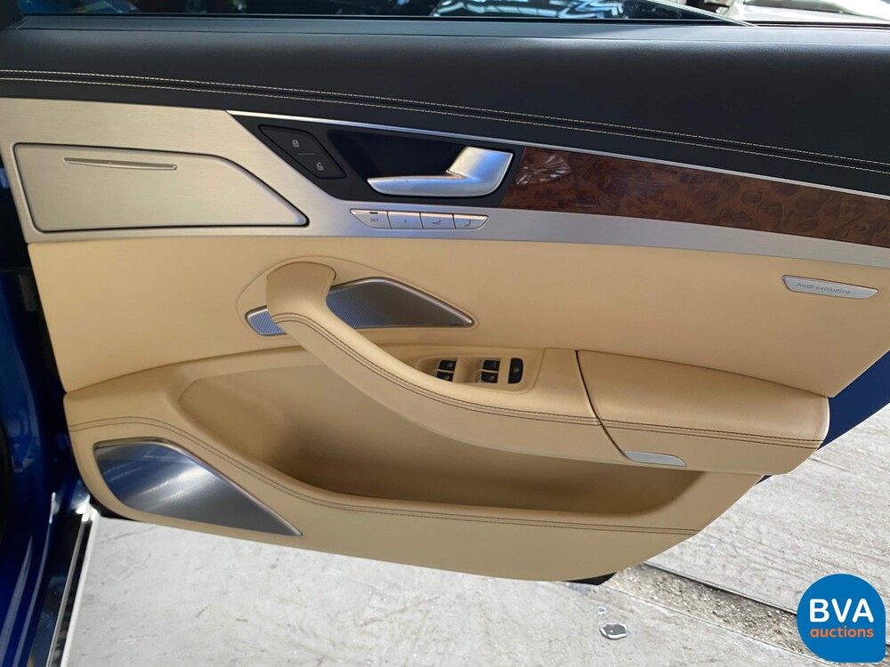 Audi A8 L W12 Quattro Pro Line + 6.3 W12 500 PS 2012.