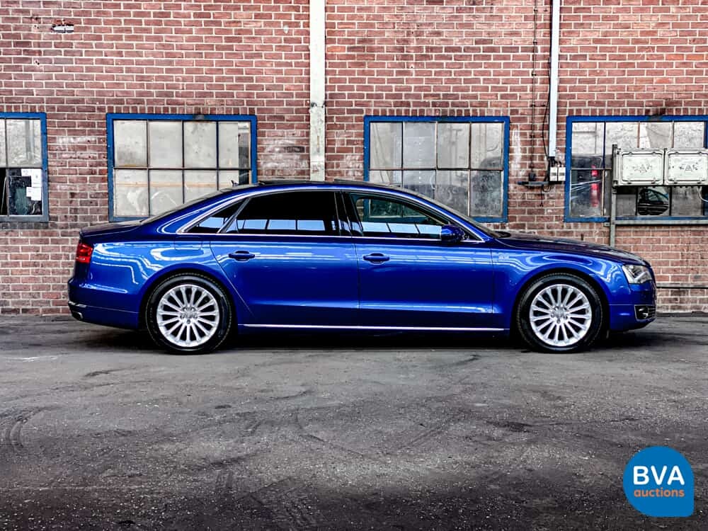 Audi A8 L W12 Quattro Pro Line + 6.3 W12 500 PS 2012.