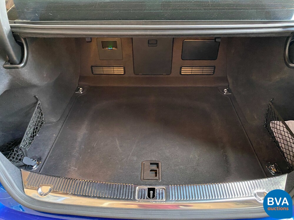 Audi A8 L W12 Quattro Pro Line + 6.3 W12 500 PS 2012.