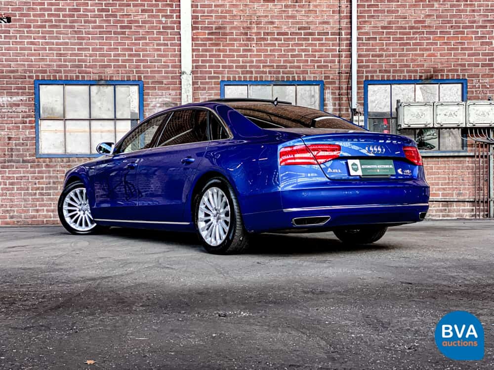 Audi A8 L W12 Quattro Pro Line + 6.3 W12 500 PS 2012.