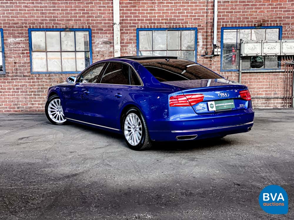 Audi A8 L W12 Quattro Pro Line + 6.3 W12 500 PS 2012.
