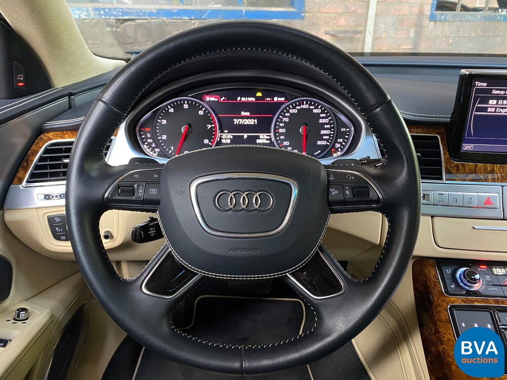Audi A8 L W12 Quattro Pro Line + 6.3 W12 500 PS 2012.