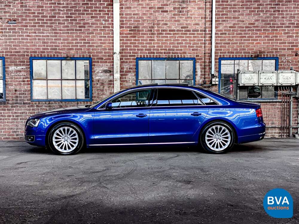 Audi A8 L W12 Quattro Pro Line + 6.3 W12 500 PS 2012.