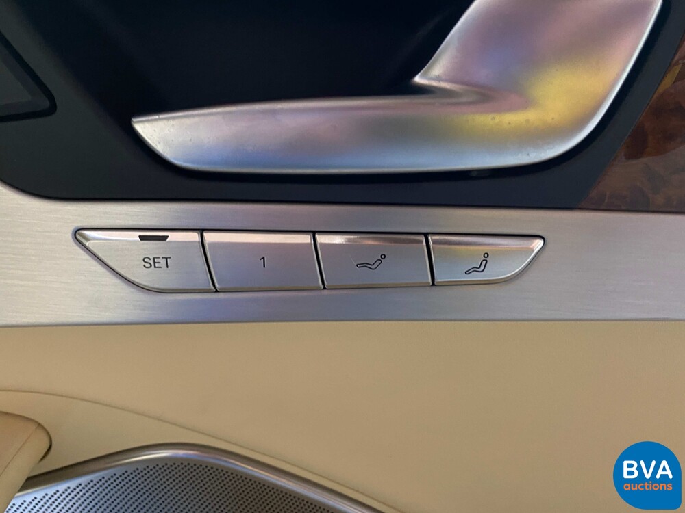 Audi A8 L W12 Quattro Pro Line + 6.3 W12 500 PS 2012.