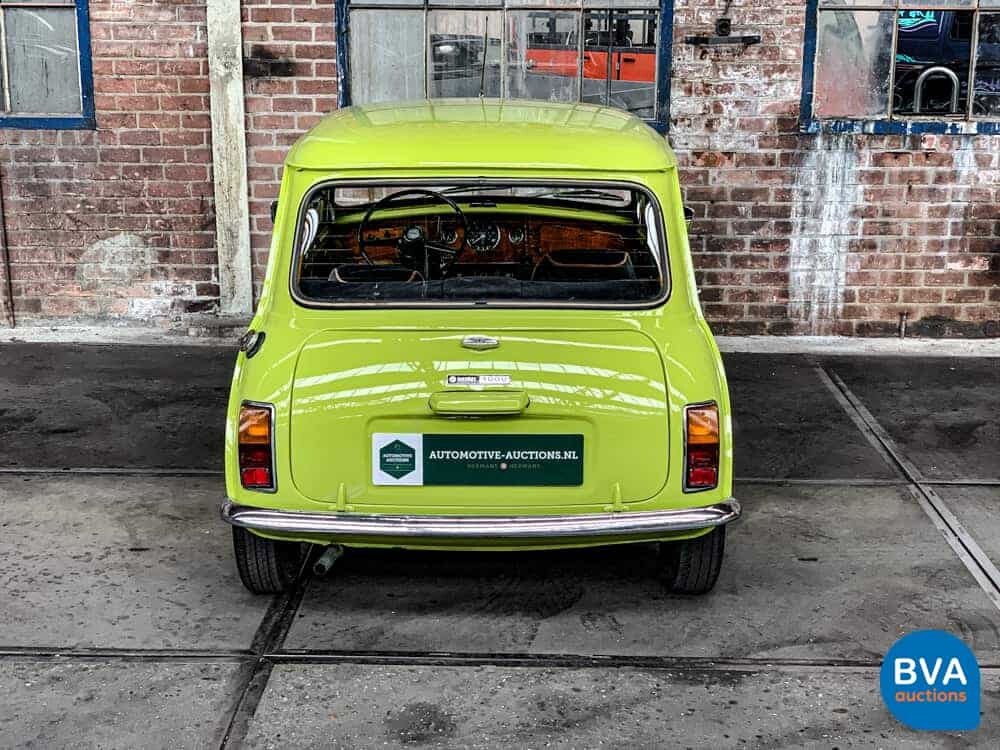Austin Mini 1000 Super de Luxe 1975 -Original NL-, 16-FJ-17.