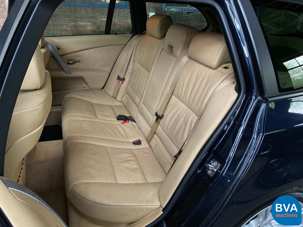 BMW 530i Touring M-Sport 5er 258PS 2005, 15-SV-SV.