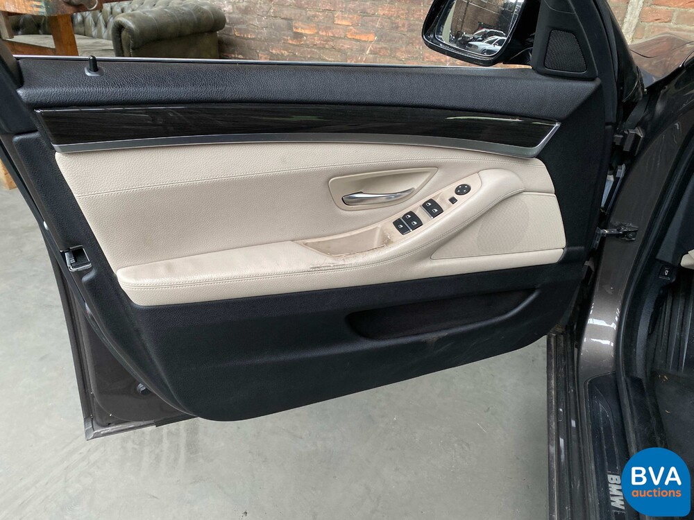 BMW 530d Touring High Executive 5er NW MODELL 245 PS F11, 15-ZTD-5.