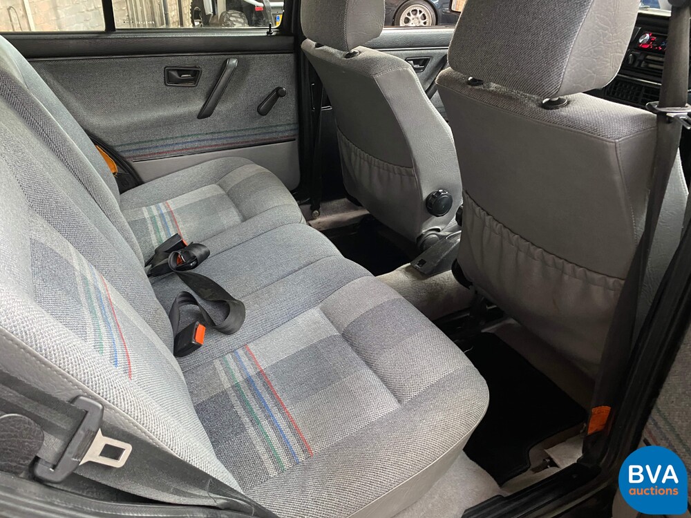 Volkswagen Golf Country 1.8 CL 90PS Org.NL, FR-SL-40.