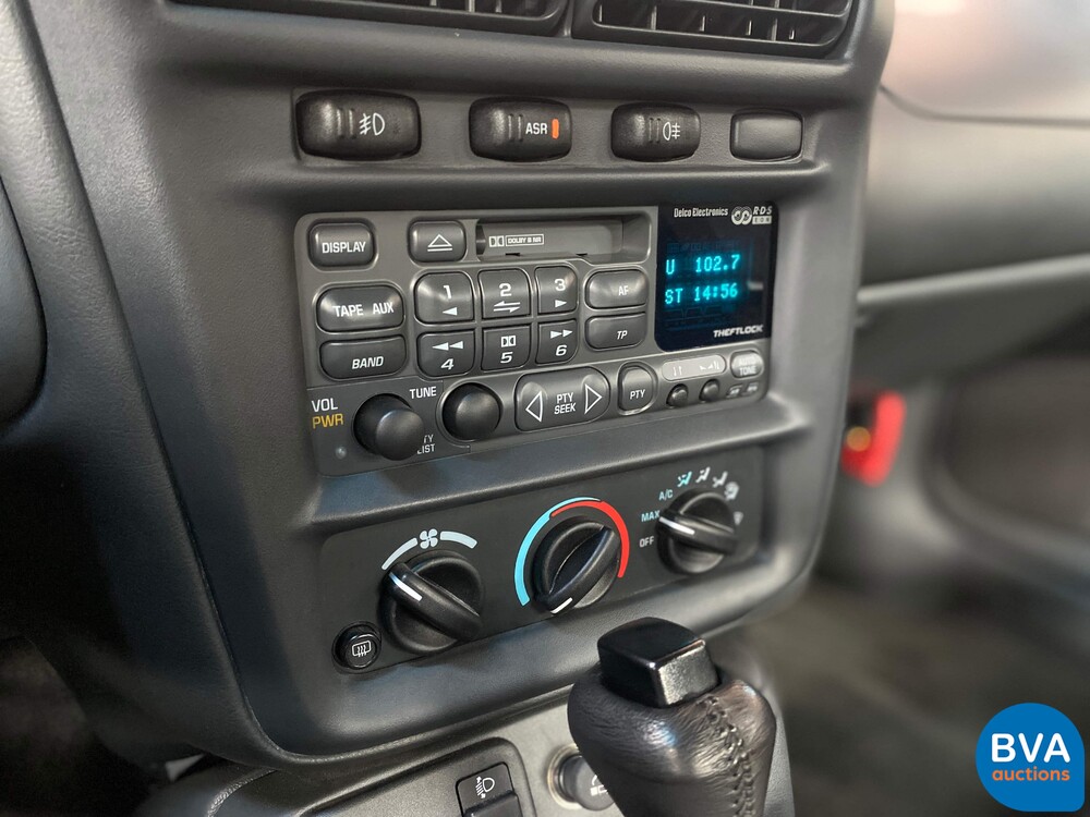 Chevrolet Camaro Z28 LS1 5.7L V8 288 PS 1998.