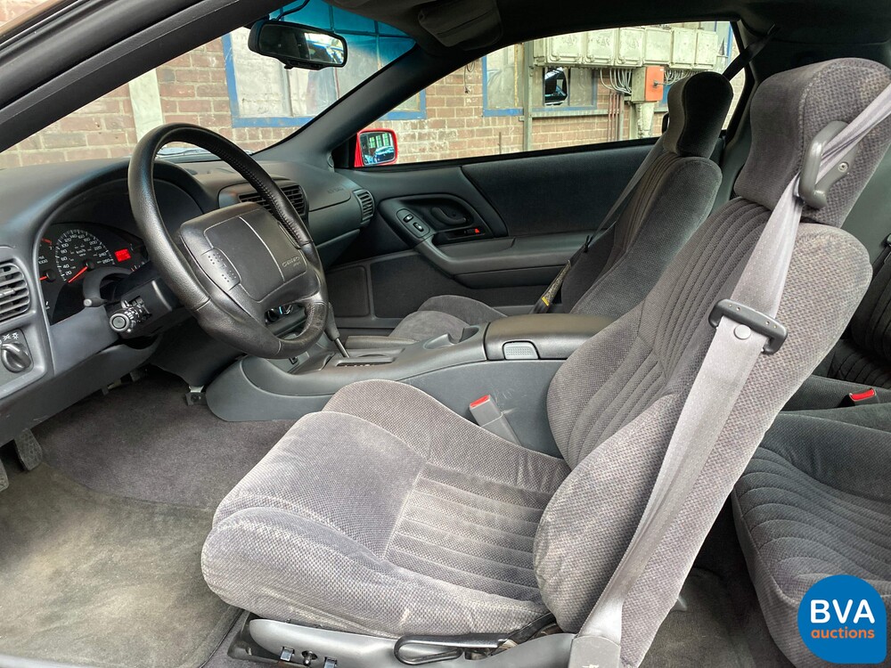 Chevrolet Camaro Z28 LS1 5.7L V8 288 PS 1998.