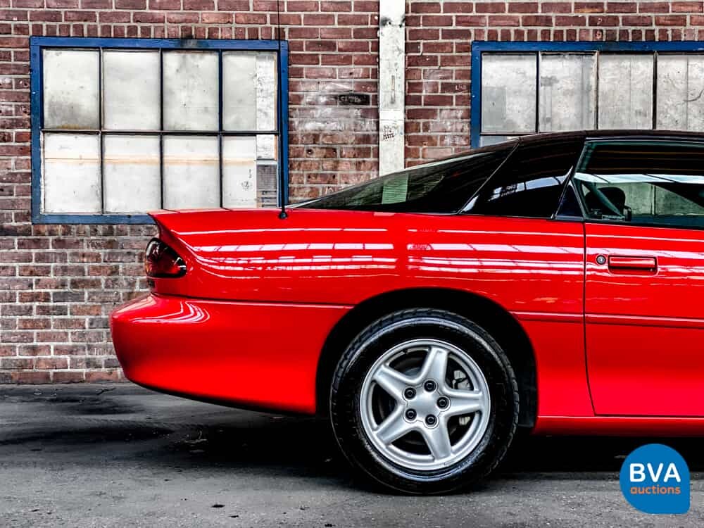 Chevrolet Camaro Z28 LS1 5.7L V8 288 PS 1998.