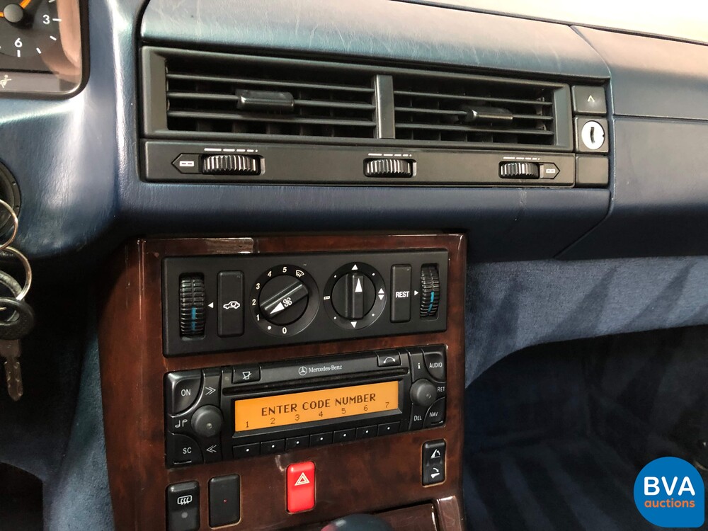 1994 Mercedes-Benz SL280 Roadster R129 SL-Klasse Cabriolet, 31-JF-VN.