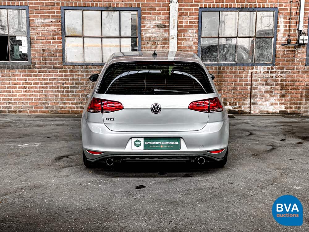Volkswagen Golf GTI 245 PS 2015.