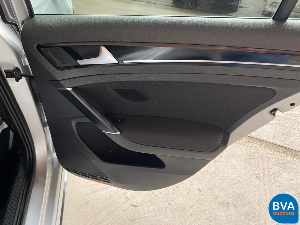 Volkswagen Golf GTI 245 PS 2015.